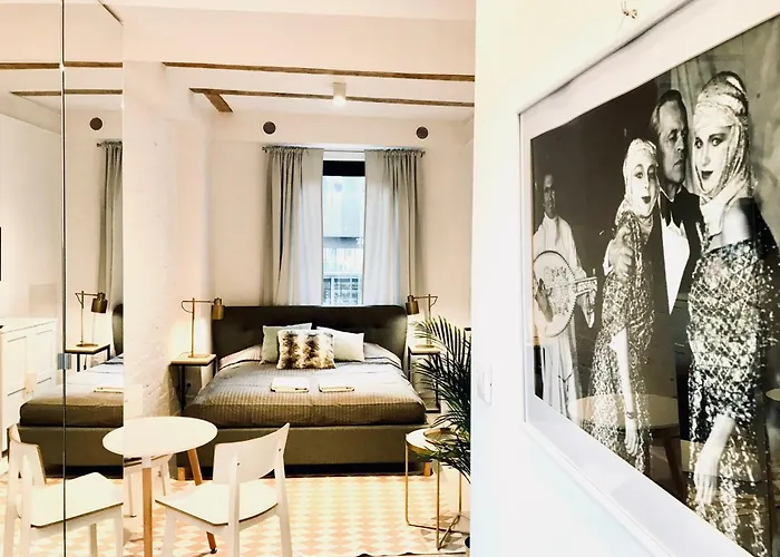 Klaus Kinski 公寓 *