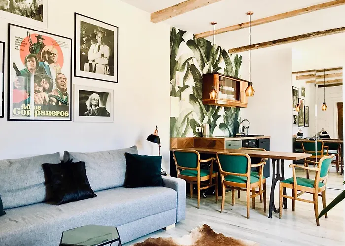 Klaus Kinski 公寓 *