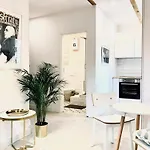 Klaus Kinski Apartment *