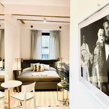 Klaus Kinski Apartament *
